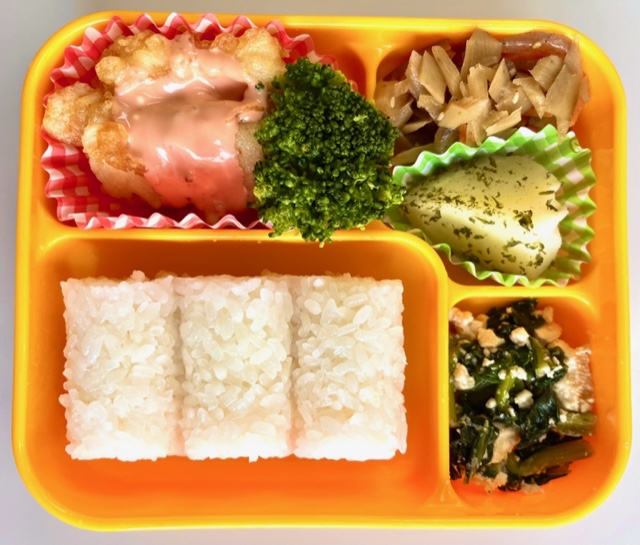 イカのオーロラソース（お弁当給食）