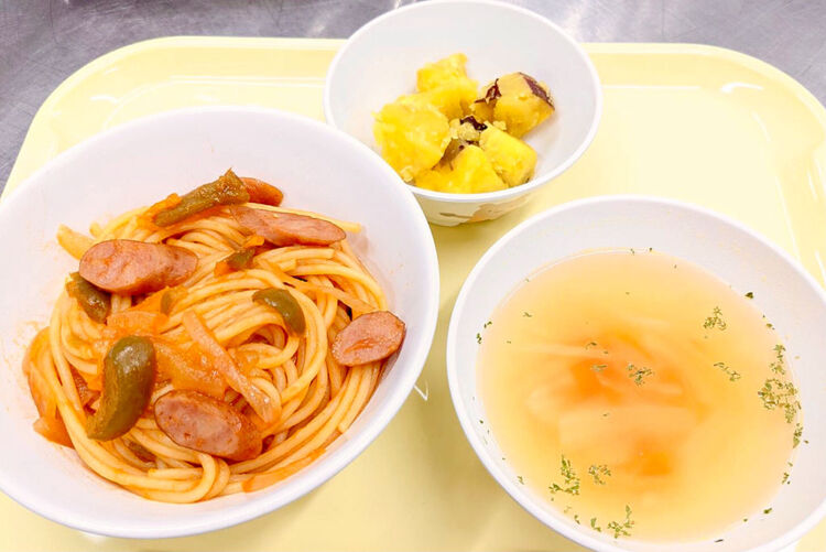 昔懐かしい「ナポリタン」給食（東京都 こども園）オーガニックの食材　委託給食・自園給食