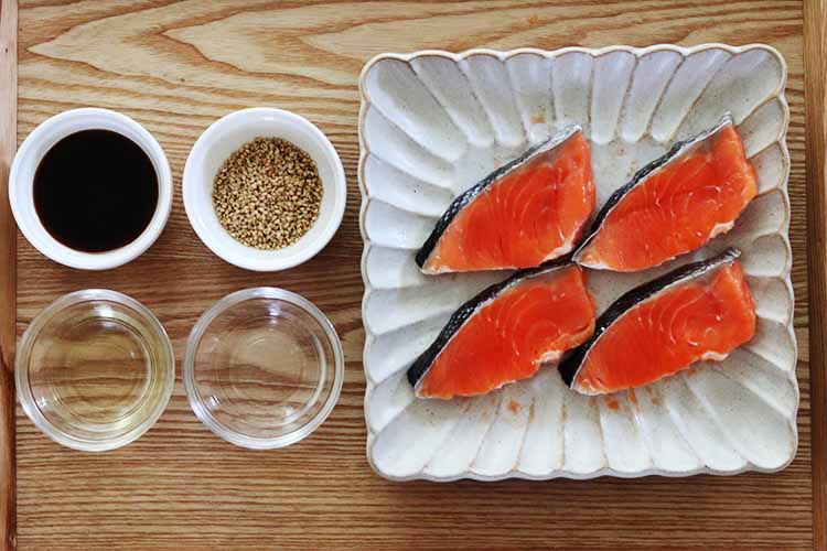 4人分の材料｜「鮭（さけ）の南部焼き」幼稚園・保育園の人気の給食レシピ（富喜屋オリジナル食育レシピ）