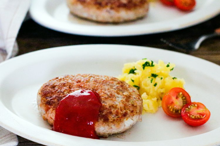 「【卵不使用】大豆ミートハンバーグ」幼稚園・保育園の人気の給食レシピ（富喜屋オリジナル食育レシピ）