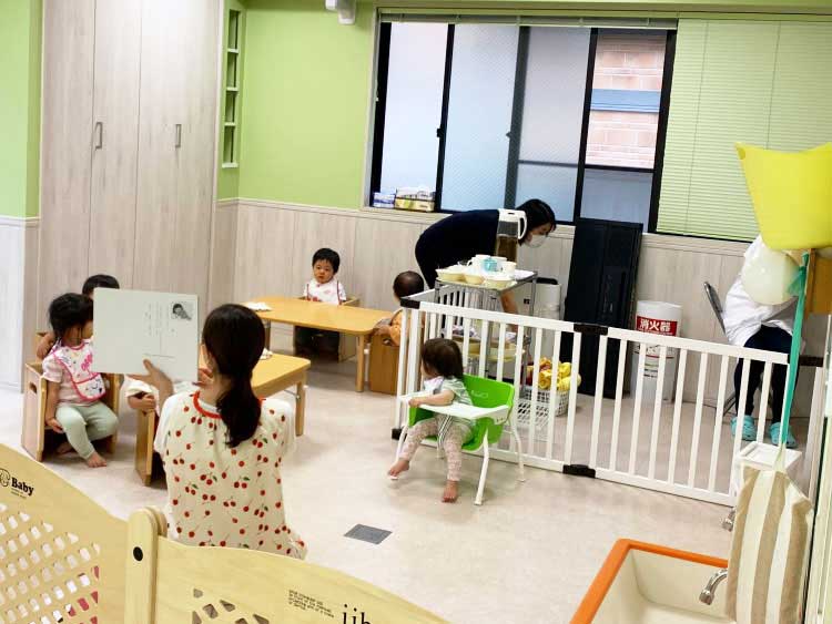 牛込保育園ラパンさま【東京都】（委託給食サービス・自園給食）